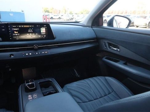 Certified 2024 Nissan Ariya AWD image 26