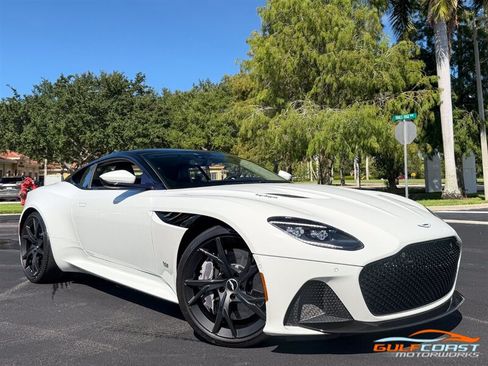 Used 2019 Aston Martin DBS Superleggera RWD image 63
