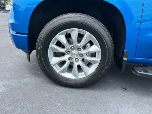 Certified 2024 Chevrolet Silverado 1500 Custom RWD image 9