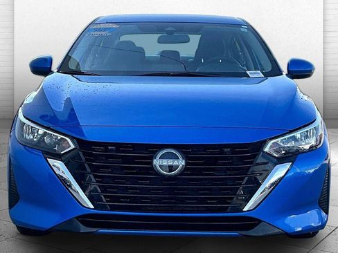 Used 2025 Nissan Sentra SV image 2