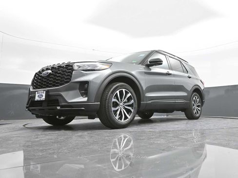 New 2026 Ford Explorer ST-Line image 54