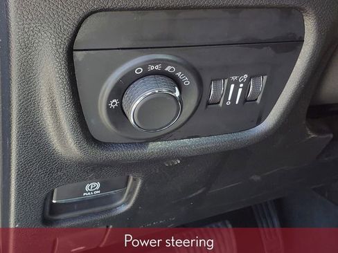 Used 2024 Jeep Grand Cherokee L Altitude image 17