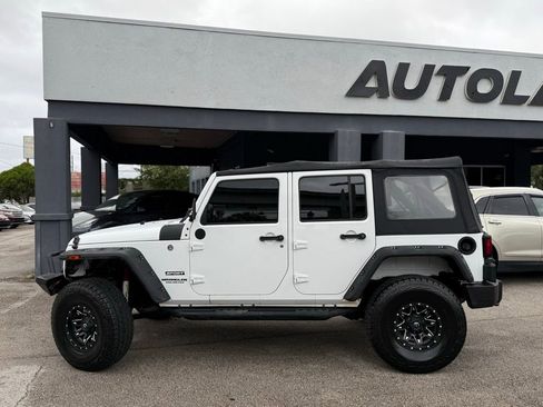 Used 2016 Jeep Wrangler Unlimited Sport w/ Connectivity Group image 3