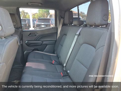 Used 2023 Chevrolet Colorado Trail Boss AWD/4WD image 12