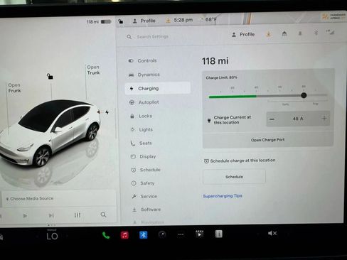 Used 2023 Tesla Model Y Long Range AWD/4WD image 27