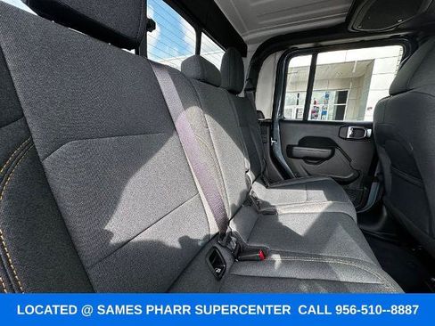 Used 2025 Jeep Gladiator Sport AWD/4WD image 22