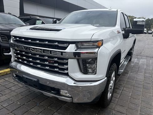 Used 2020 Chevrolet Silverado 2500 LTZ w/ LTZ Premium Package image 2