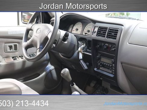 Used 2002 Toyota Tacoma 4x4 Xtracab V6 image 87