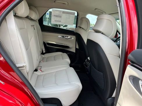 New 2026 Genesis GV70 2.5T AWD/4WD image 20