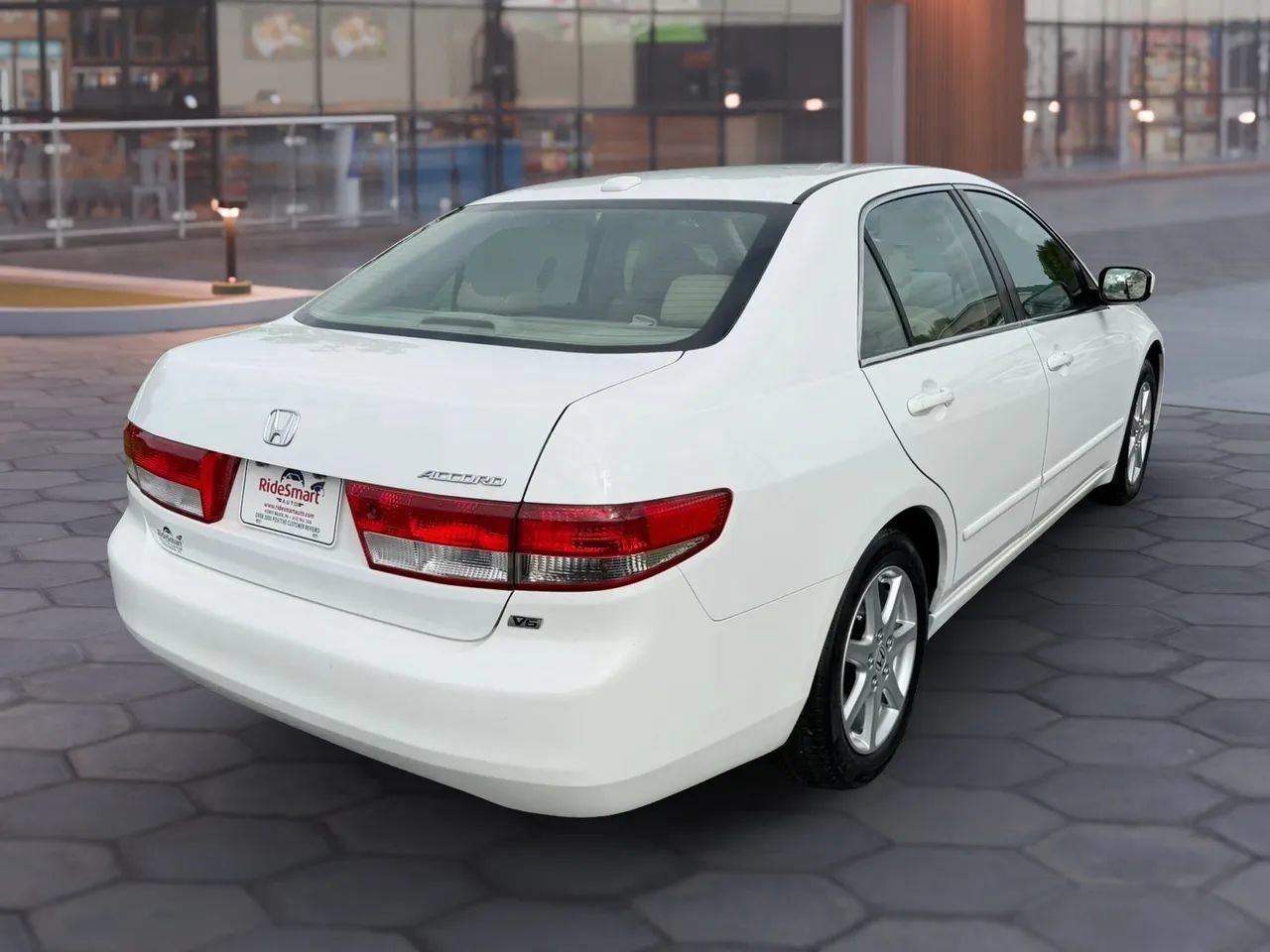 Used 2004 Honda Accord EX image 10