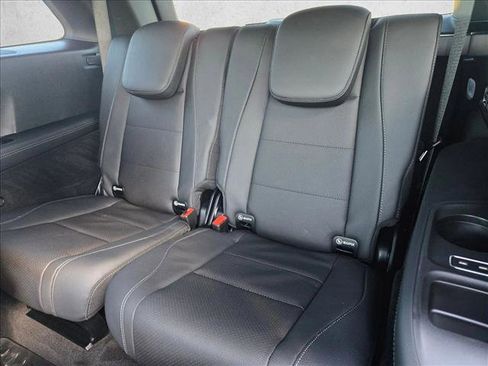 Certified 2025 Mercedes-Benz GLS 450 4MATIC image 23