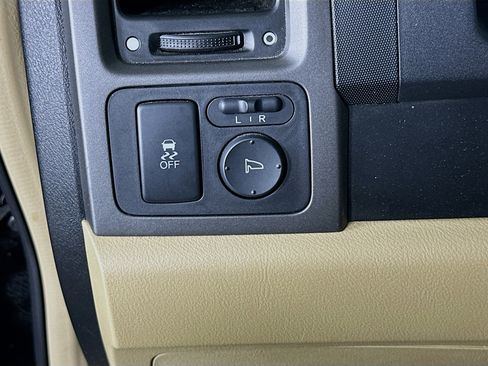 Used 2011 Honda CR-V EX-L image 16