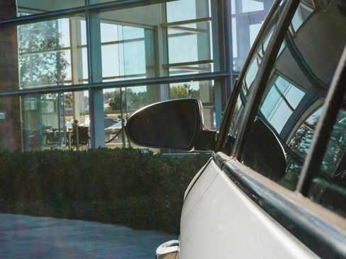 Used 2022 Hyundai Ioniq SEL image 12