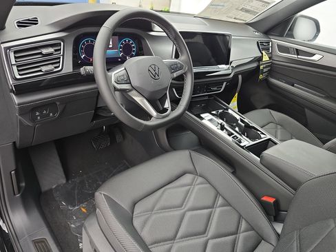 New 2026 Volkswagen Atlas Cross Sport SE FWD image 16