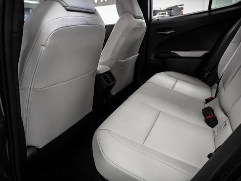 Certified 2025 Lexus UX 300h FWD image 21