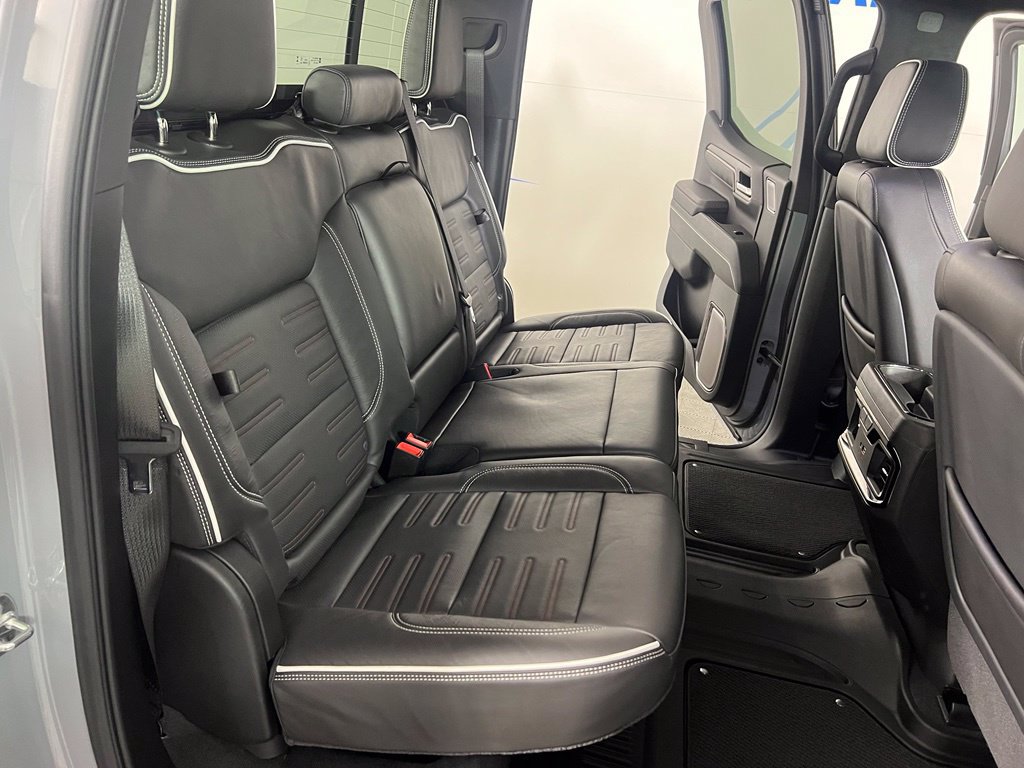 Used 2025 GMC Sierra 1500 AT4X AWD/4WD image 13