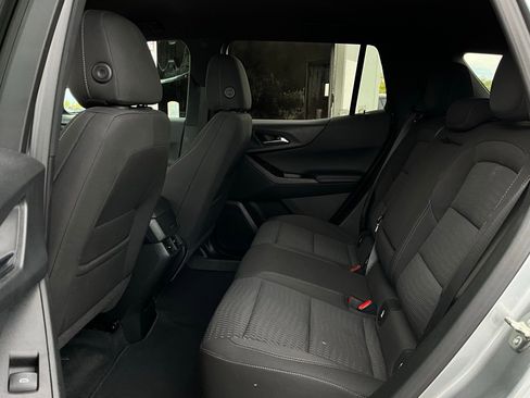 Used 2025 Chevrolet Equinox LT image 11