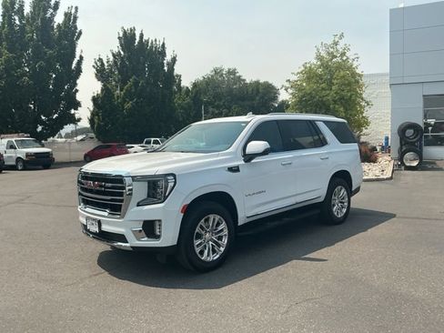 Used 2024 GMC Yukon SLT w/ SLT Luxury Package AWD/4WD image 8