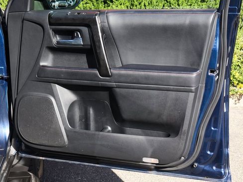 Used 2023 Toyota 4Runner TRD Off-Road image 43