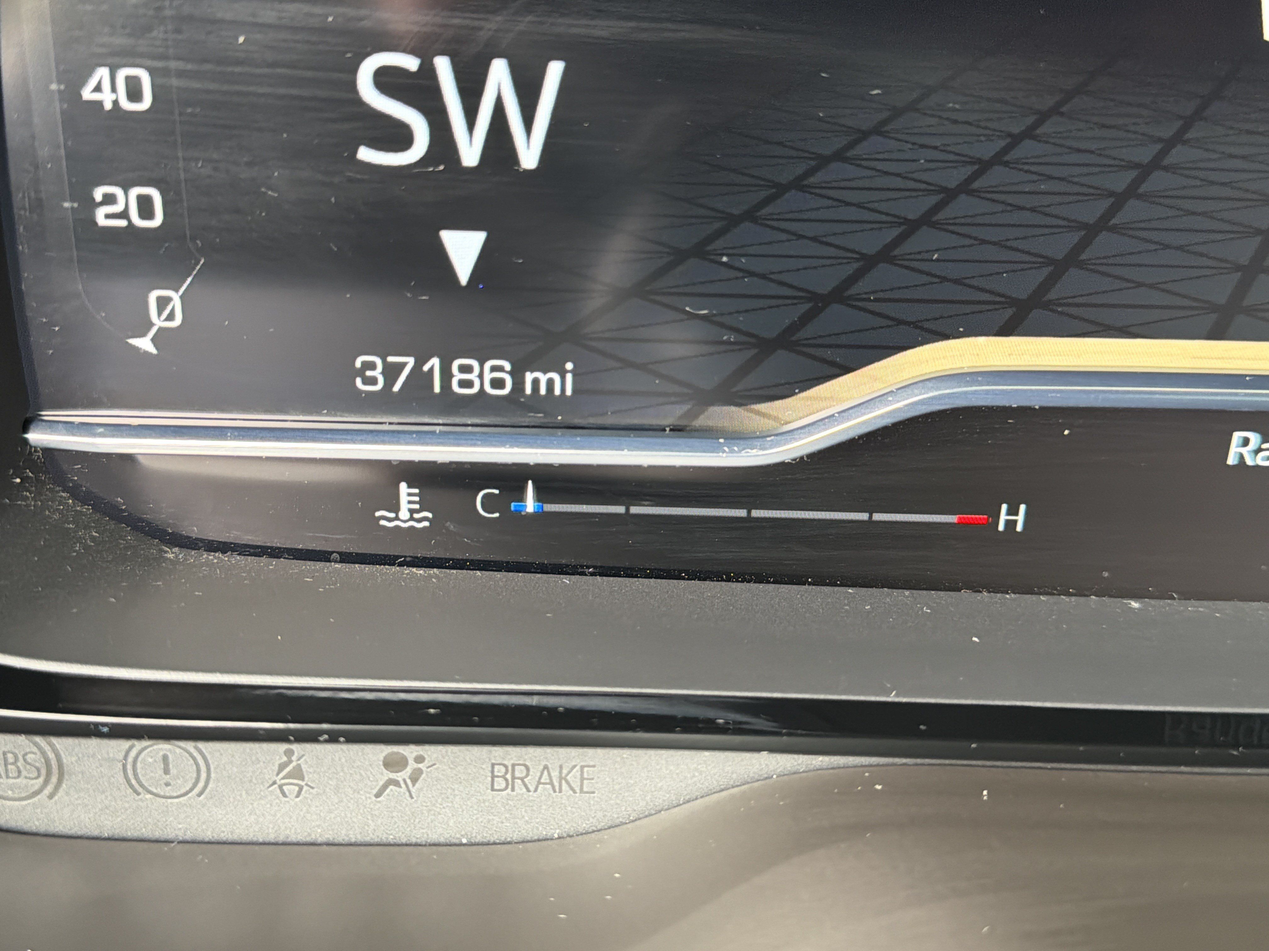 Used 2022 GMC Yukon Denali RWD image 21