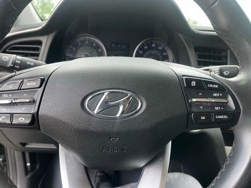 Used 2019 Hyundai Elantra Value Edition w/ Cargo Package FWD image 7