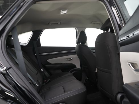 Used 2023 Hyundai Tucson SE AWD/4WD image 9
