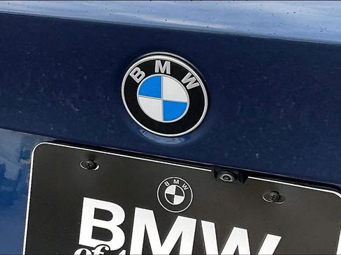 Used 2023 BMW 330i xDrive Sedan w/ Premium Package image 9