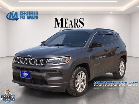 Used 2023 Jeep Compass Latitude w/ Sun and Sound Group AWD/4WD image 1
