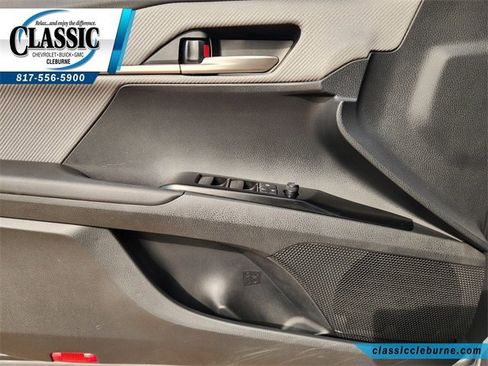 Used 2025 Toyota Camry LE image 24