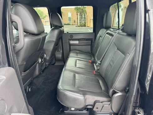 Used 2011 Ford F250 Lariat w/ Lariat Interior Pkg AWD/4WD image 14