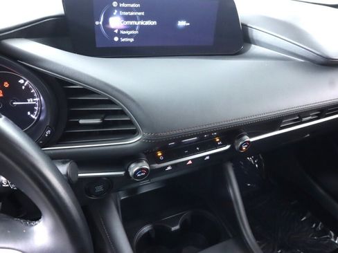 Used 2021 MAZDA MAZDA3 s FWD image 15