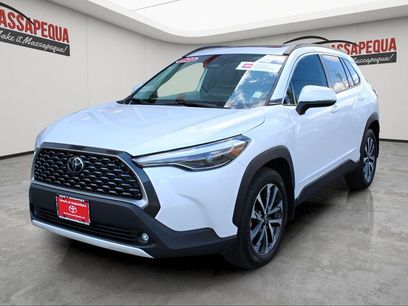 Used 2023 Toyota Corolla Cross XLE w/ Convenience Package