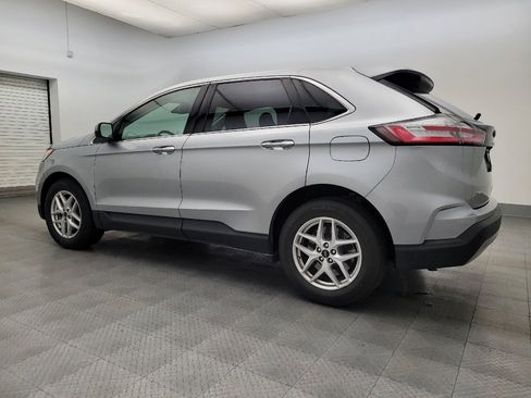 Used 2023 Ford Edge SEL image 3