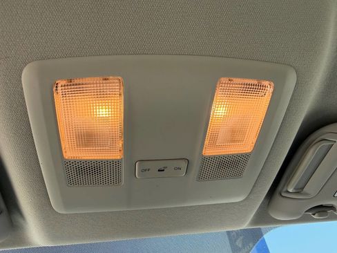 Used 2014 MAZDA MAZDA3 i Touring image 22