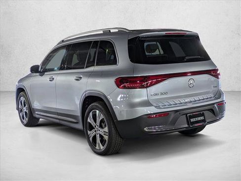 New 2025 Mercedes-Benz EQB 300 4MATIC image 9