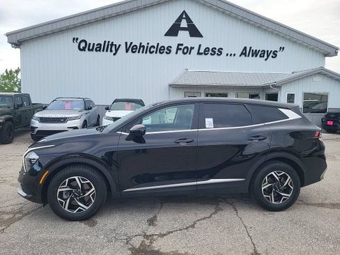 Used 2023 Kia Sportage LX FWD image 11