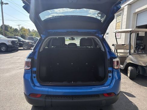 Used 2021 Jeep Compass Latitude AWD/4WD image 10