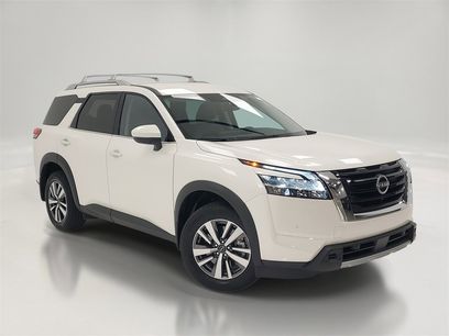 Used 2024 Nissan Pathfinder SL