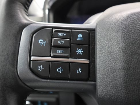 Used 2023 Ford F250 Lariat w/ Lariat Ultimate Package AWD/4WD image 15