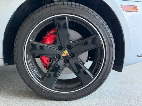 Used 2018 Porsche Macan Turbo AWD/4WD image 40