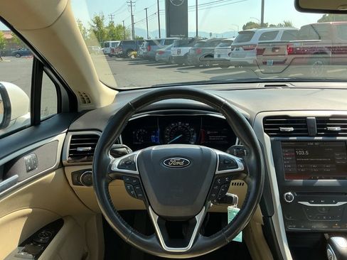 Used 2014 Ford Fusion SE w/ Equipment Group 202A FWD image 28