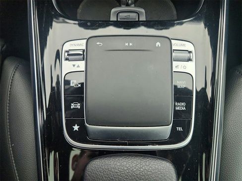 Used 2020 Mercedes-Benz GLB 250 4MATIC image 39