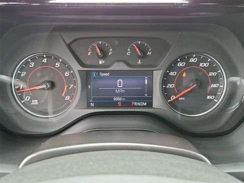 Used 2021 Chevrolet Camaro LT w/ RS Package RWD image 3