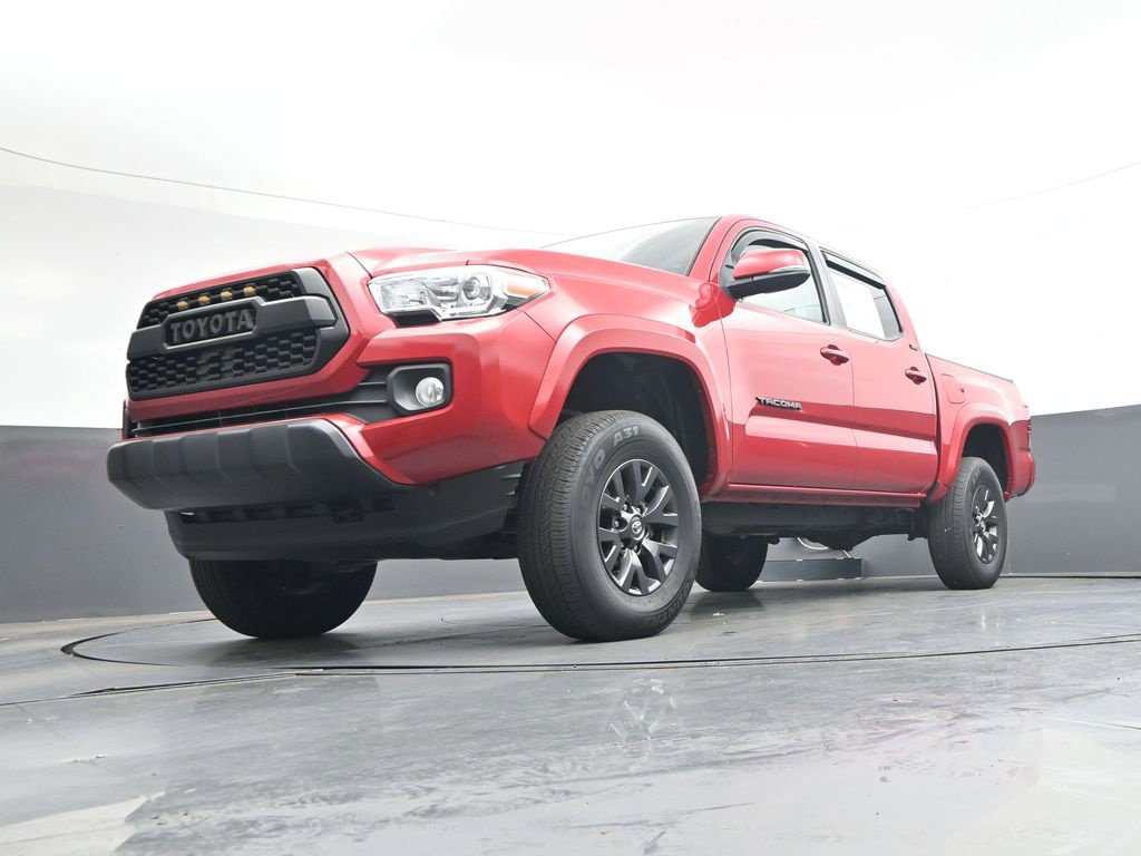 Used 2022 Toyota Tacoma SR5 w/ Technology Package RWD image 40