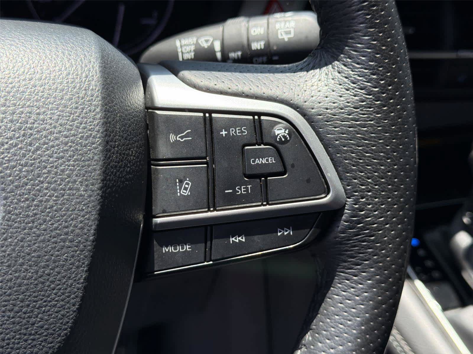 Used 2021 Toyota Sienna Limited AWD/4WD image 35