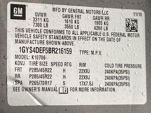 Used 2011 Cadillac Escalade Platinum image 30