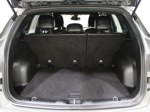 Used 2024 Jeep Compass Latitude image 29