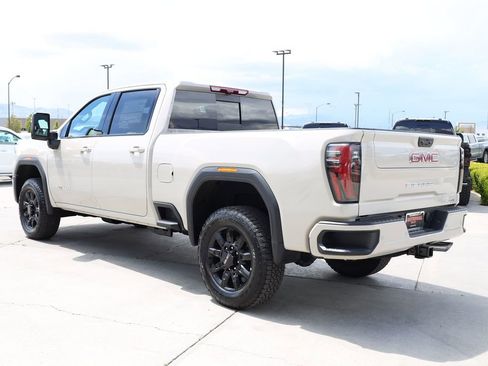 New 2026 GMC Sierra 3500 AT4 w/ Technology Package AWD/4WD image 4