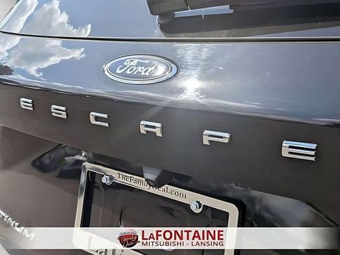 Used 2024 Ford Escape Platinum AWD/4WD image 10