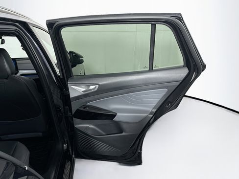 Used 2023 Volkswagen ID.4 Pro S Plus image 32